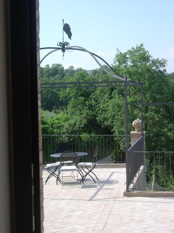 Gli Appartamenti Di Torre Bertona โตดี ห้อง รูปภาพ